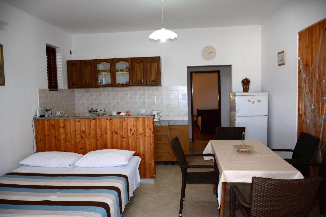 Apartments By The Sea Luka Dubrava, Peljesac - 284 Janjina Zewnętrze zdjęcie